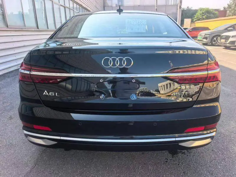 Audi A6L 2024 45 TFSI Selected Dynamic Edition — 3