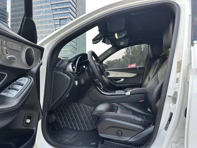 Mercedes-Benz GLC 2021 GLC 260 L 4MATIC Dynamic — 8