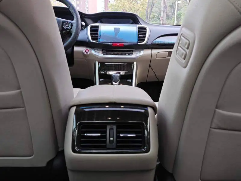 Accord 2014 2.4L EXN Luxury Navigation Edition — 6