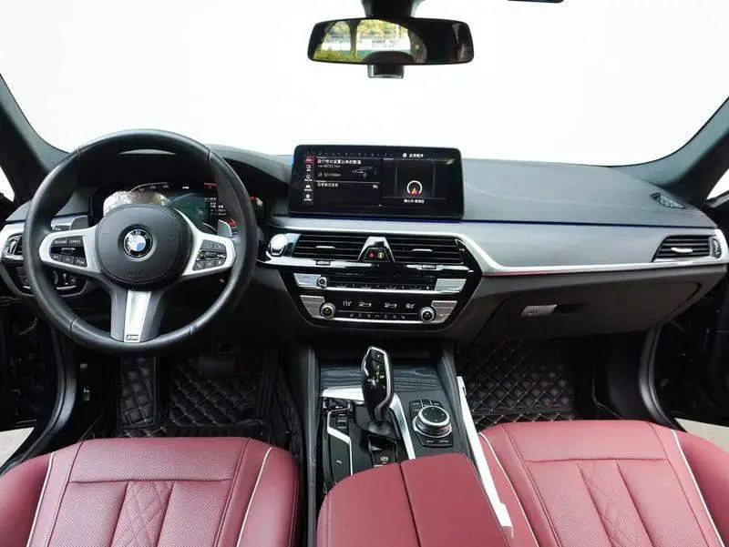 BMW 5 Series 2022 530Li xDrive M Sport Package — 15