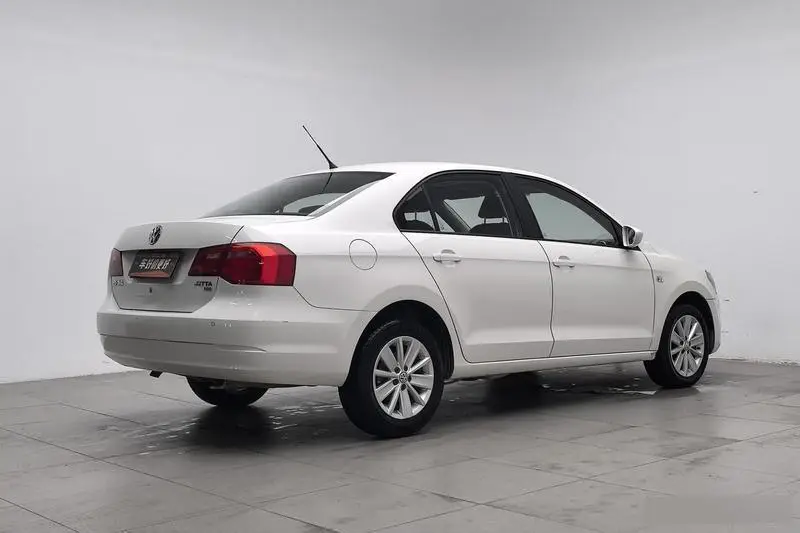 Jetta 2015 Value Edition 1.6L Automatic Comfort — 4