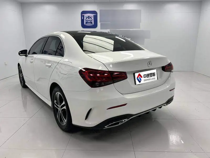 Mercedes-Benz A-Class 2022 facelifted A 180 L sports sedan — 4