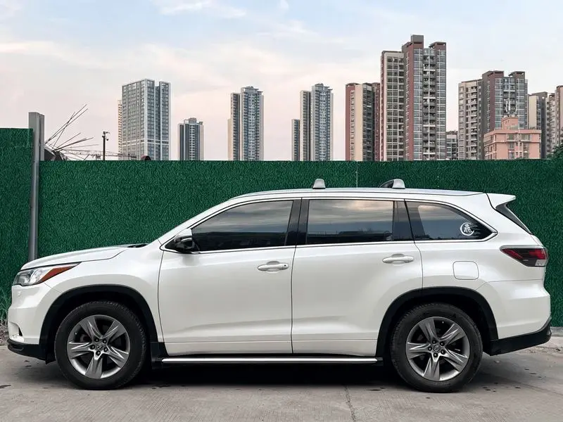 Highlander 2015 2.0T 4WD Supreme Edition 7 Seaters — 4