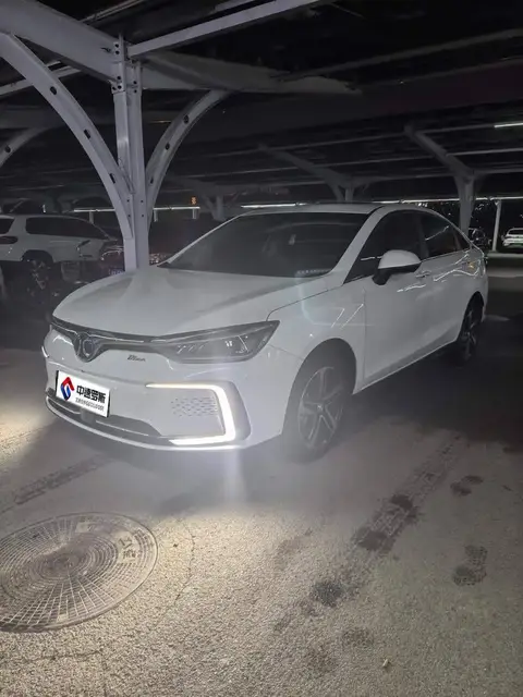 Beijing EU5 2019 R500 Smart Wind Edition
