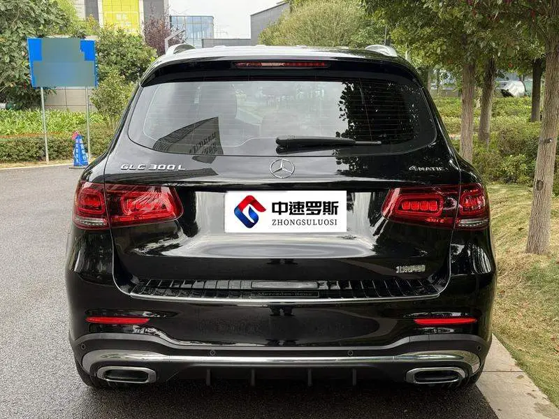 Mercedes-Benz GLC 2020 GLC 300 L 4MATIC Dynamic — 5