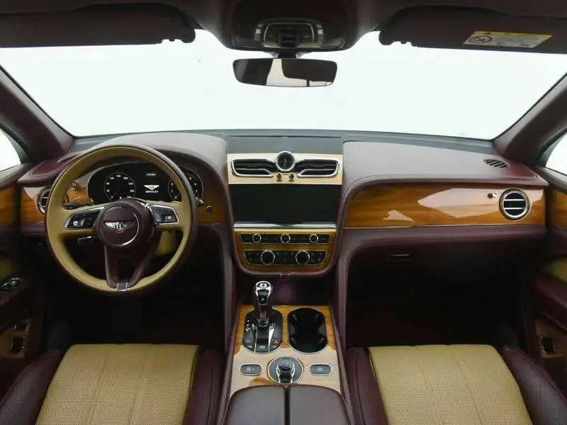 Bentayga 2021 4.0T V8 — 10