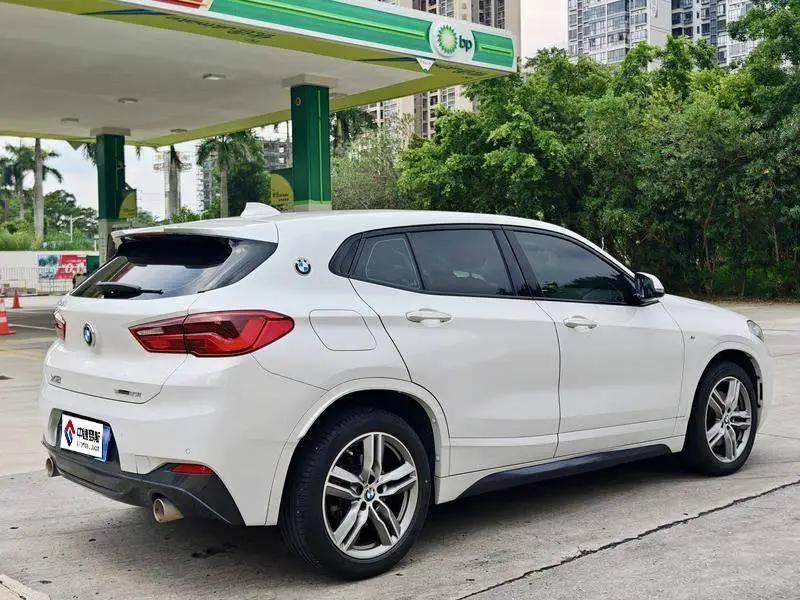 BMW X2 2020 sDrive25i Leading M Sport Package — 5
