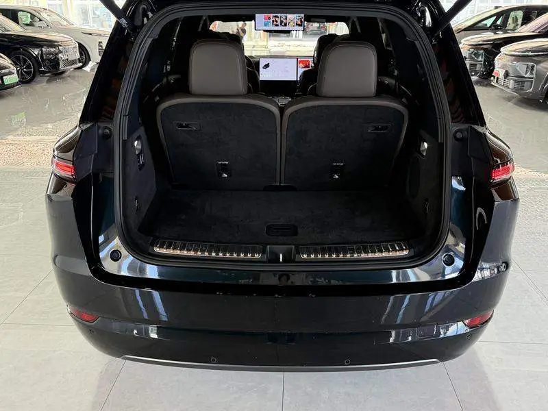 Ideal L9 2022 Max — 9
