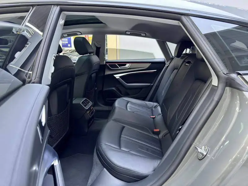 Audi A7 2022 45 TFSI Premium Edition — 14