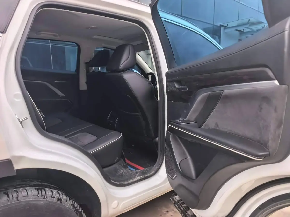 Haval H6 2023 National Trend Edition 1.5T Automatic City Edition — 7
