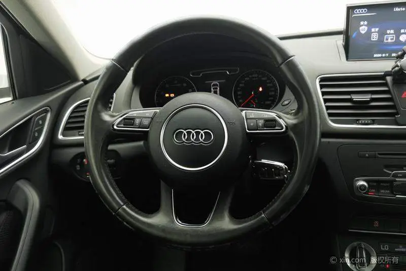 Audi Q3 2015 35 TFSI Comfort Edition — 14
