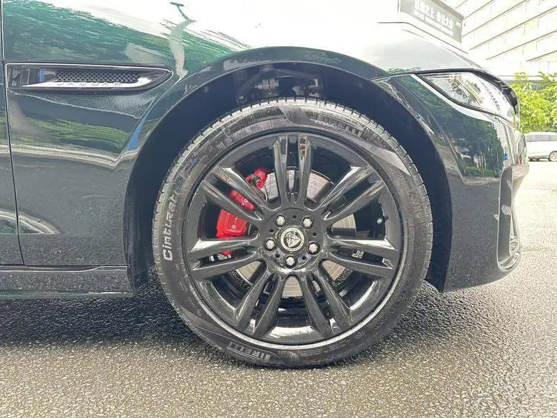 Jaguar XEL 2025 R-DYNAMIC 90th Anniversary Edition 2.0T 250PS — 8
