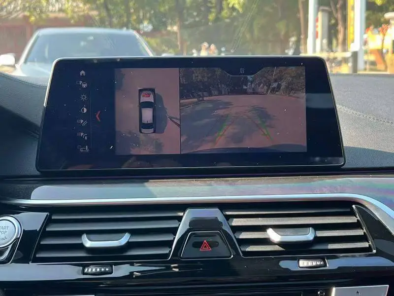 BMW 5 Series 2018 530Li Premium M Sport Package — 9
