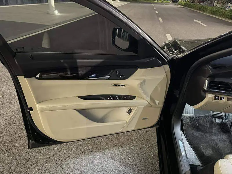 Cadillac CT6 2019 28T Fashion Model — 10