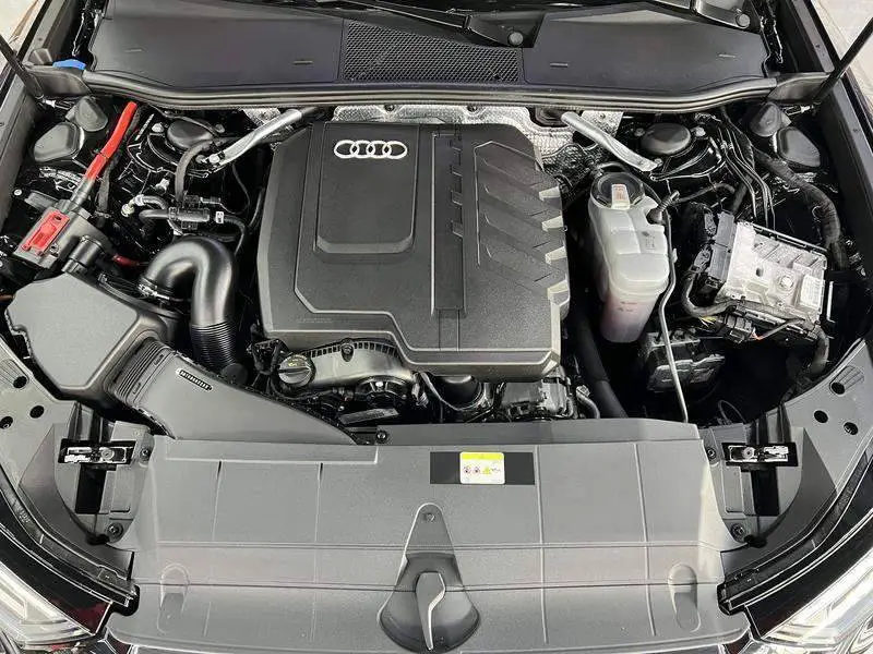 Audi A6L 2025 45 TFSI Selected Dynamic Edition — 6