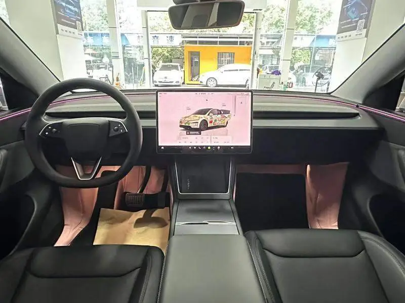 Model Y 2025 rear-wheel drive version — 11