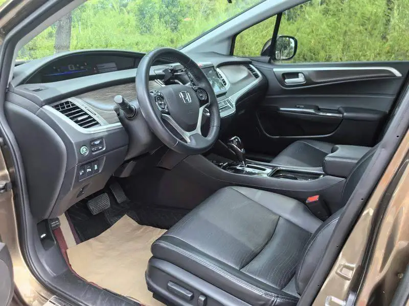 Jed 2014 1.8L CVT Luxury Edition 5 Seaters — 18