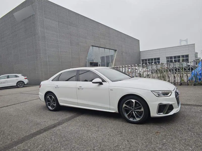 Audi A4L 2020 40 TFSI Stylish and Dynamic — 3