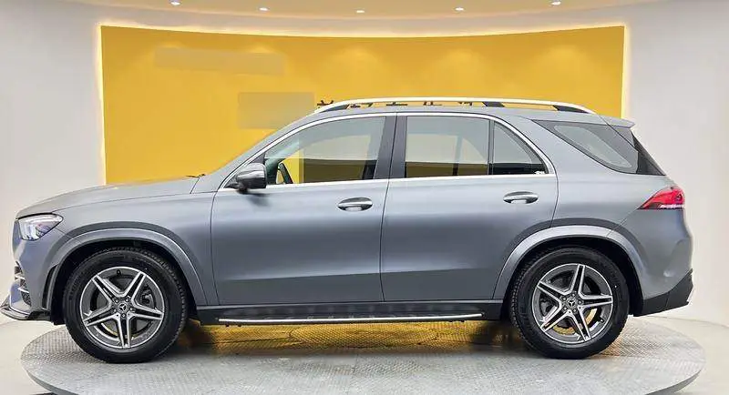 Mercedes-Benz GLE 2022 GLE 450 4MATIC Luxury — 4