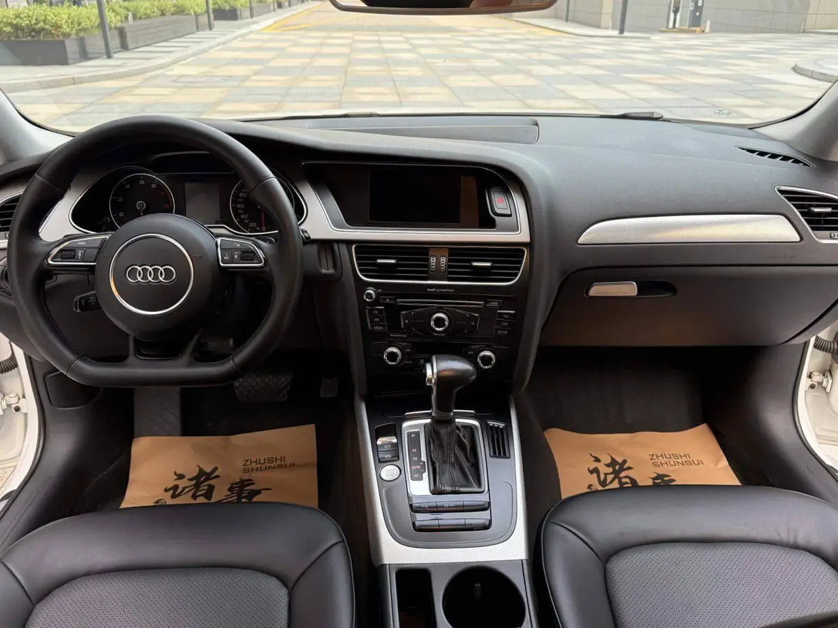 Audi A4L 2015 35 TFSI Automatic Luxury — 10