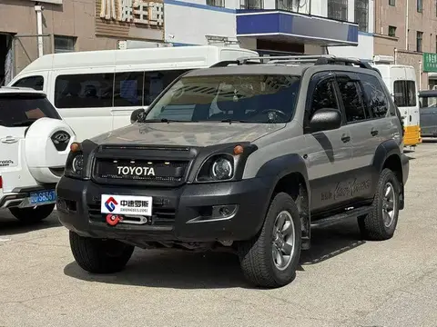 Prado 2005 4.0L Automatic GX Deluxe Edition