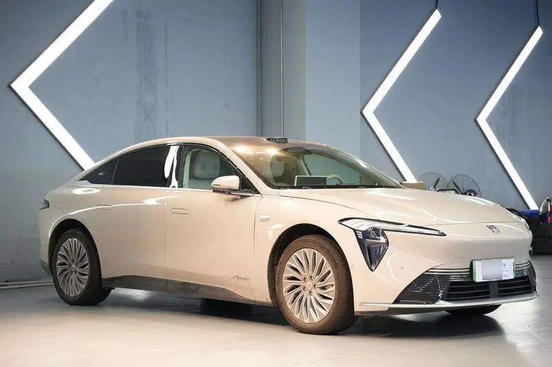 Buick L7 2025 Avenir — 3