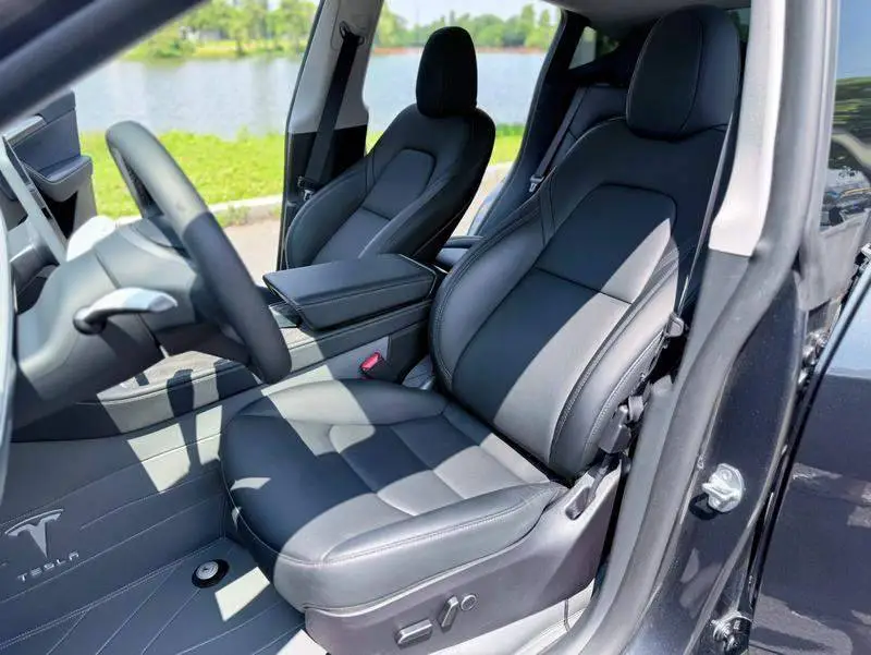 Model Y 2024 rear-wheel drive version — 13
