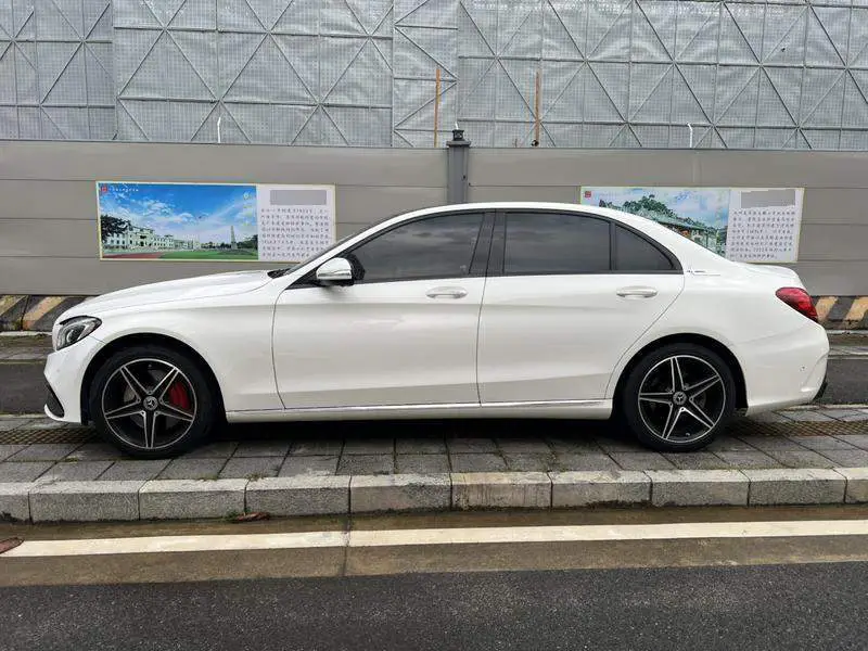 Mercedes-Benz C-Class 2015 C 200 L Sports — 4