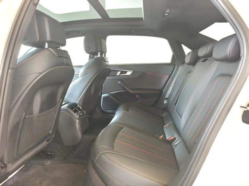 Audi A4L 2025 2 million units of Enjoyable Edition 40 TFSI Luxury Dynamic Edition — 13