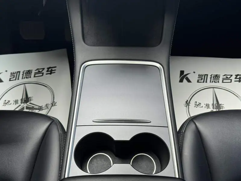 Model Y 2024 rear-wheel drive version — 18
