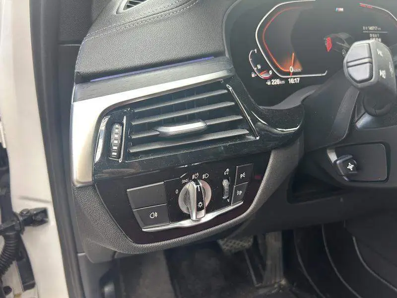 BMW 5 Series 2022 530Li facelift, leading M sports package — 17
