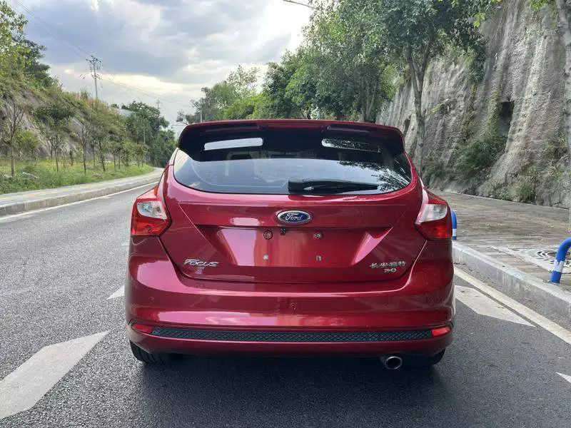 Fox 2012 Hatchback 2.0L Automatic Luxury Sports — 6