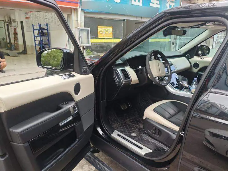 Range Rover Sport 2022 3.0 L6 Tiger Ambition Edition — 8