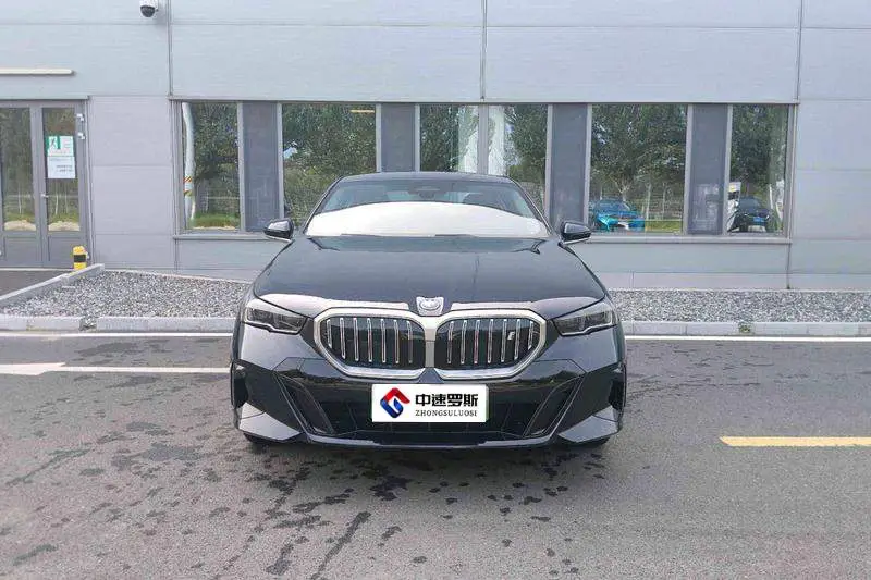 BMW i5 2025 eDrive 40L M Sport Package — 2