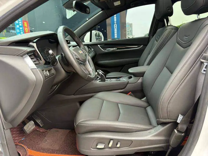 Cadillac XT5 2022 2.0T 2WD Luxury Model — 11