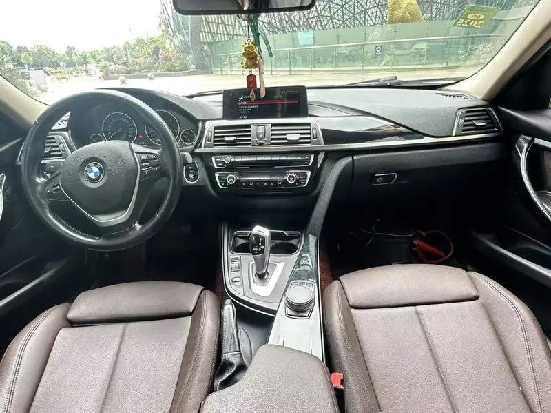 BMW 3 Series 2019 320Li Fashion Edition — 7