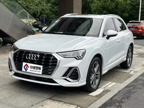 Audi Q3 2021 40 TFSI Stylish and Elegant