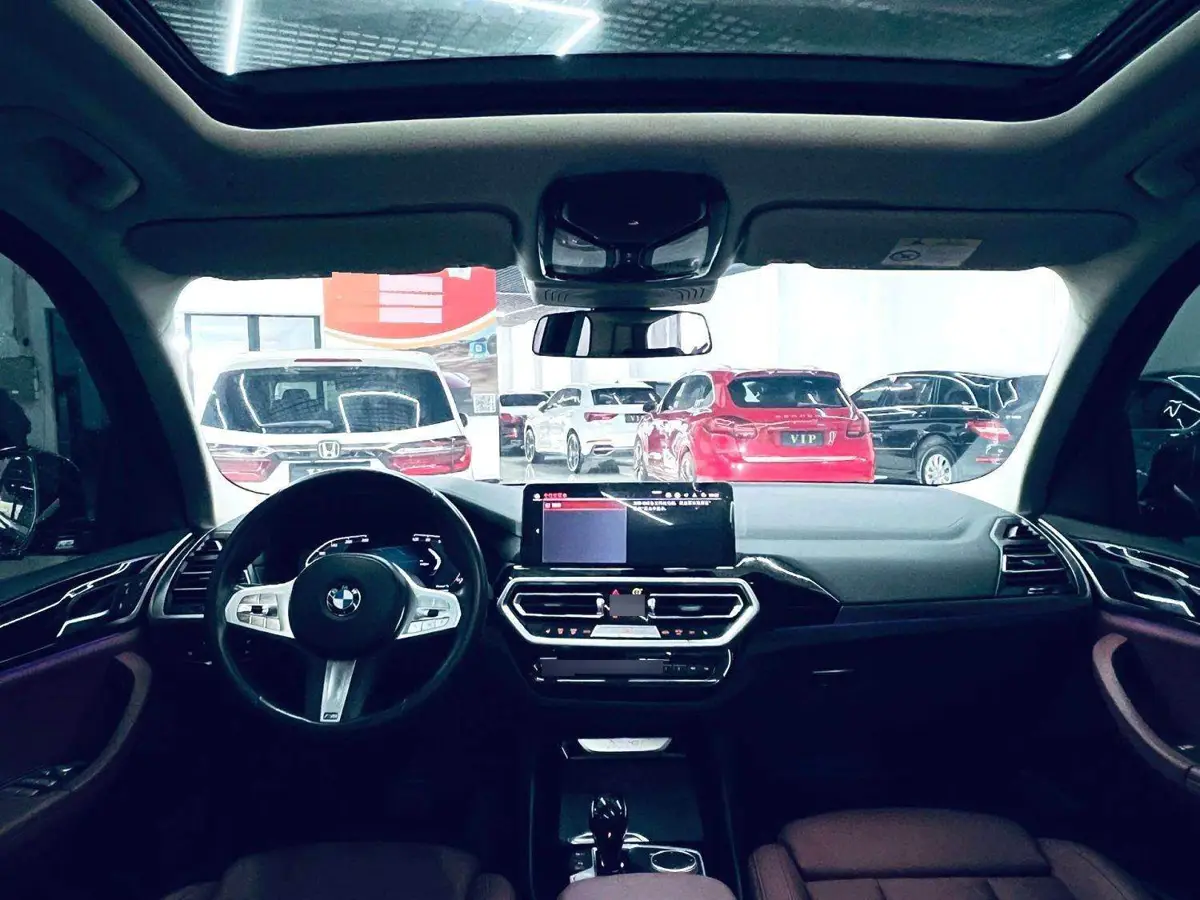 BMW X3 2023 xDrive25i M Sport Package — 7