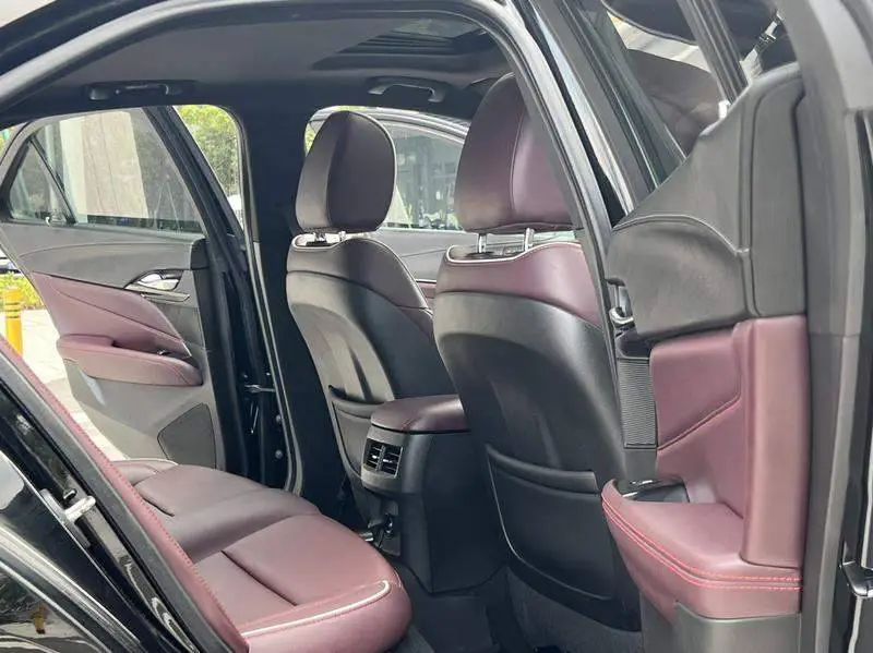 Cadillac CT4 2022 28T Premium — 15
