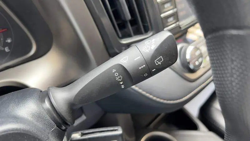 RAV4 Rongfang 2015 2.0L CVT 2WD Fashion Edition — 15