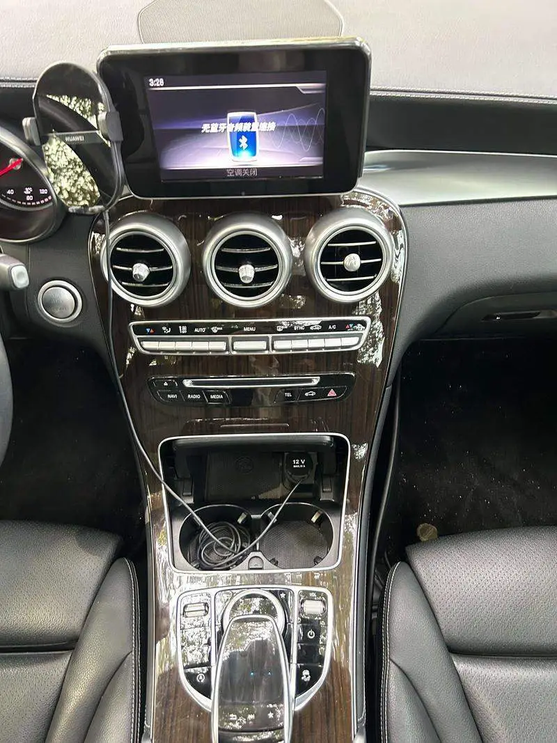 Mercedes-Benz GLC 2019 GLC 260 L 4MATIC Dynamic — 16