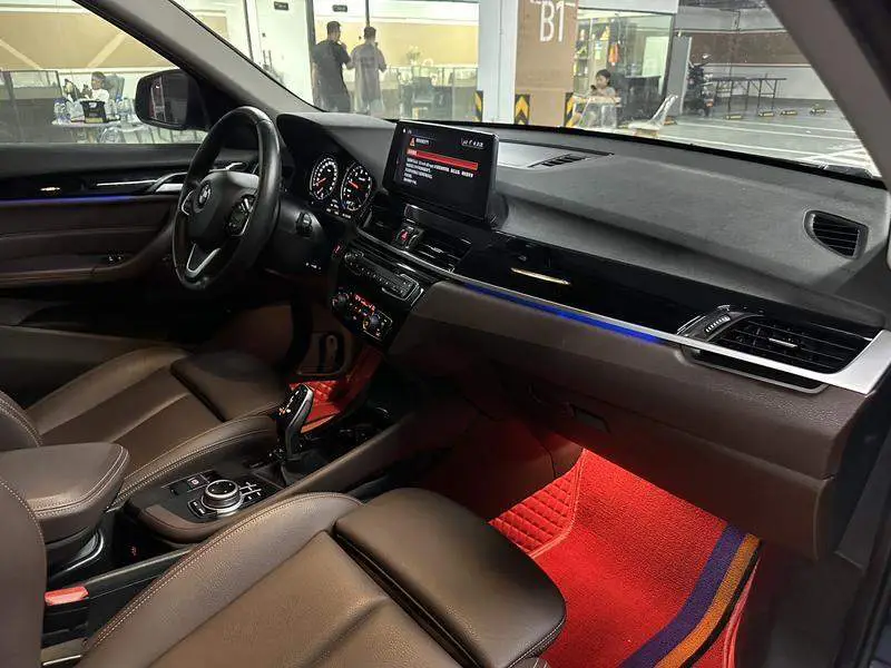BMW X1 2020 sDrive25Li Leading Edition — 12