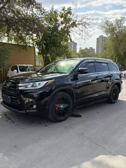Highlander 2018 2.0T 4WD Luxury Edition 7 Seaters National VI