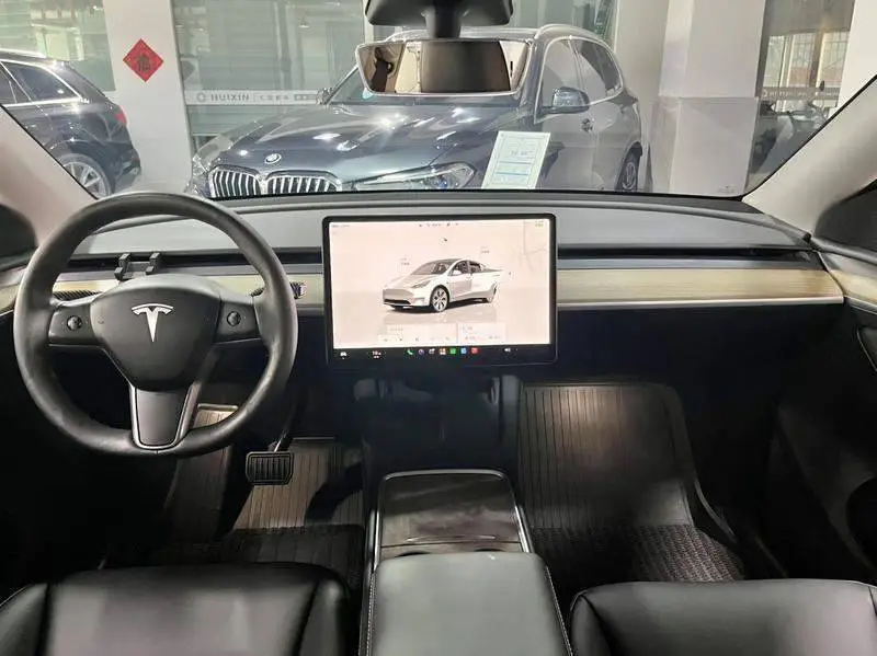 Model Y 2023 Long Range All-Wheel Drive — 11