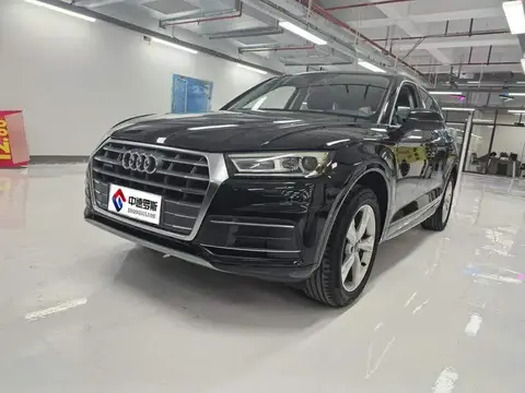 Audi Q5L 2018 40 TFSI Rongxiang Progressive National VI