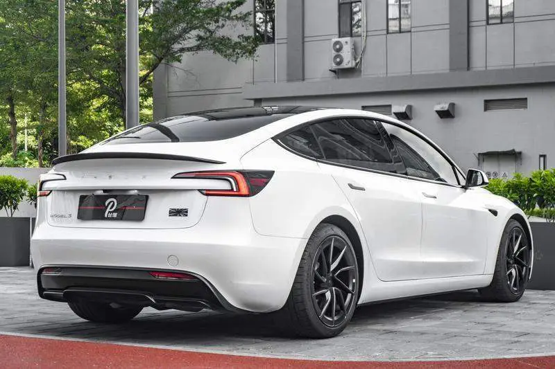 Model 3 2024 High-Performance All-Wheel Drive — 7