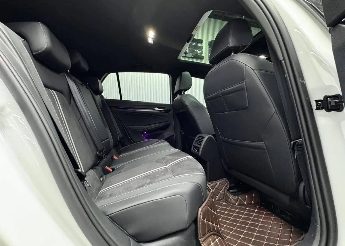 Golf 2023 facelift 280TSI DSG R-Line Lite — 13