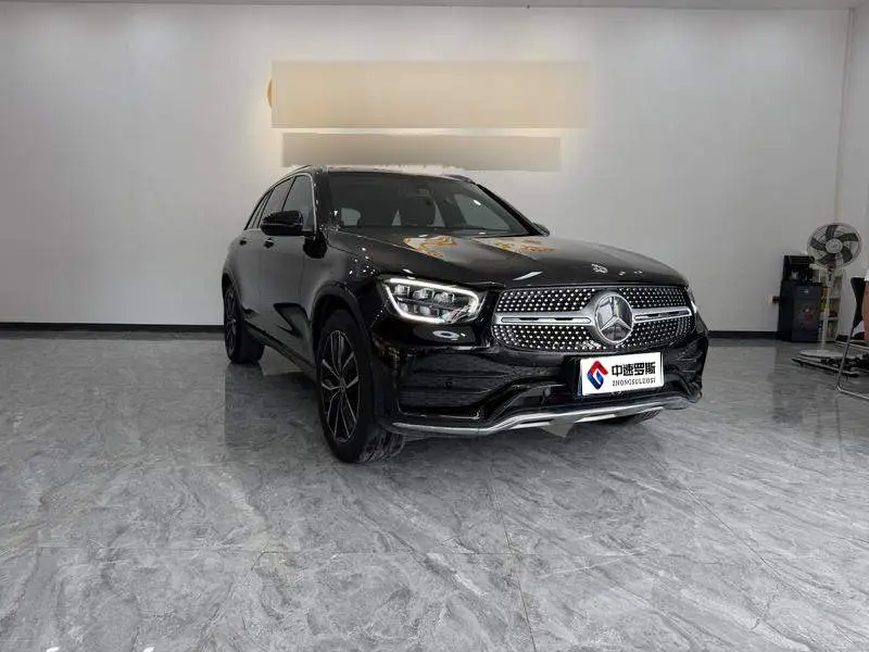 Mercedes-Benz GLC 2022 GLC 260 L 4MATIC Luxury — 3
