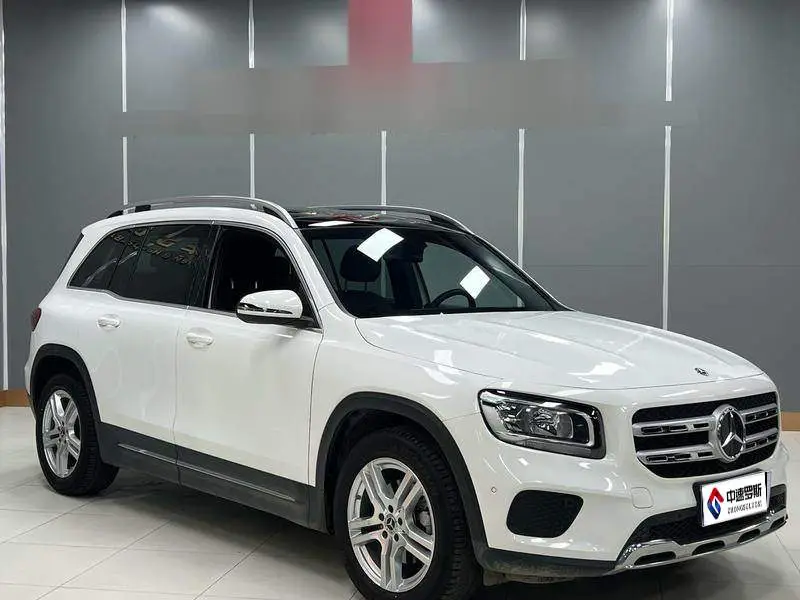 Mercedes-Benz GLB 2020 GLB 180 Dynamic — 3