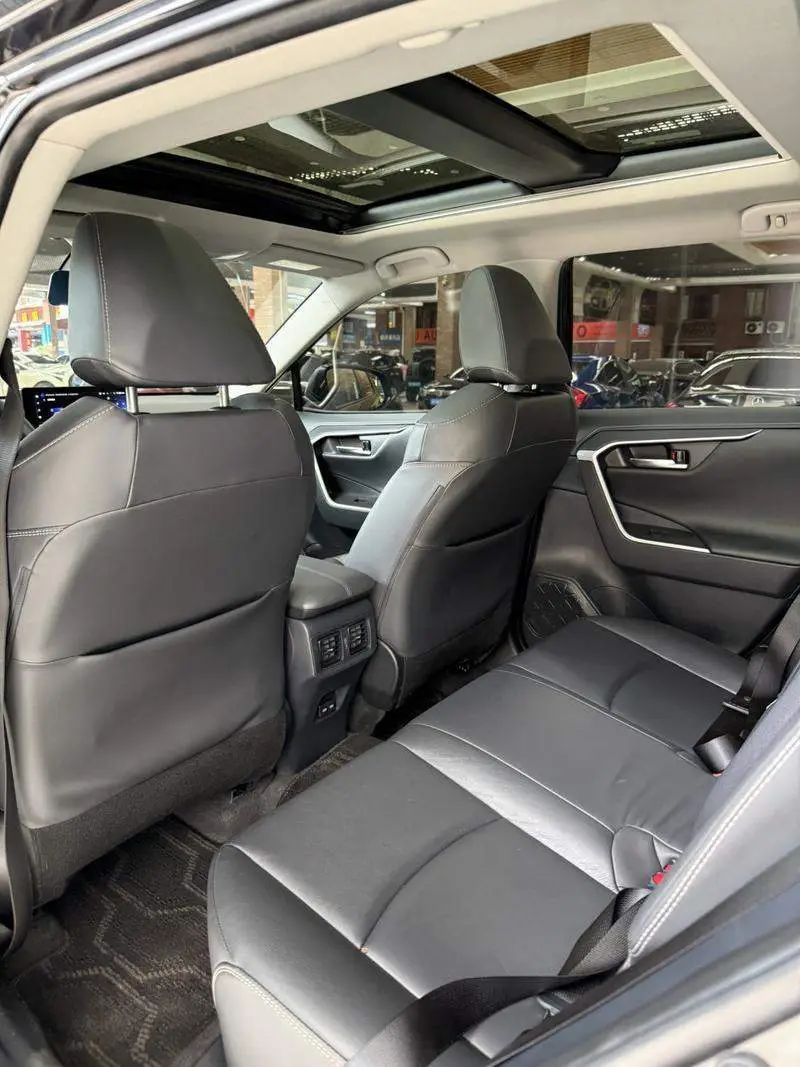 RAV4 Rongfang 2023 2.0L CVT 2WD Fashion Plus Edition — 7